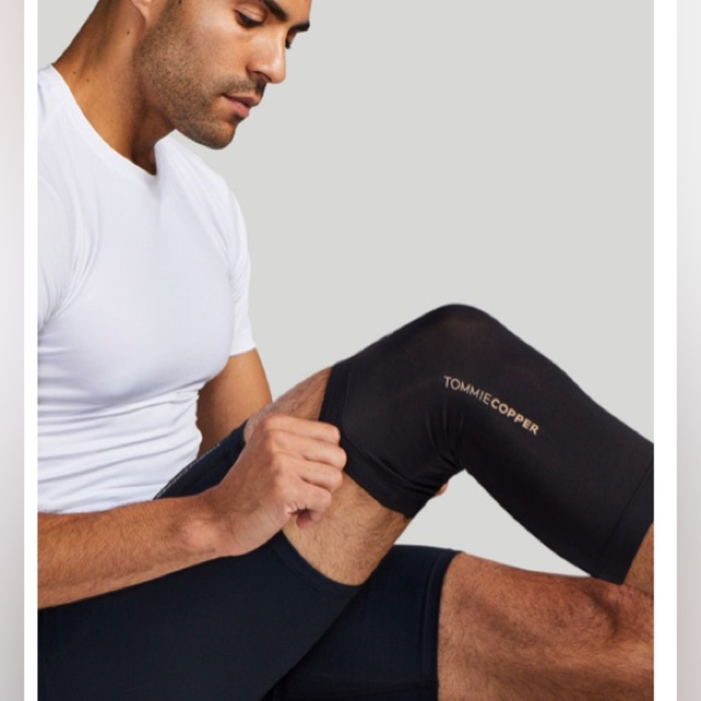 Tommie Copper Compression Knee Sleeve - NIP